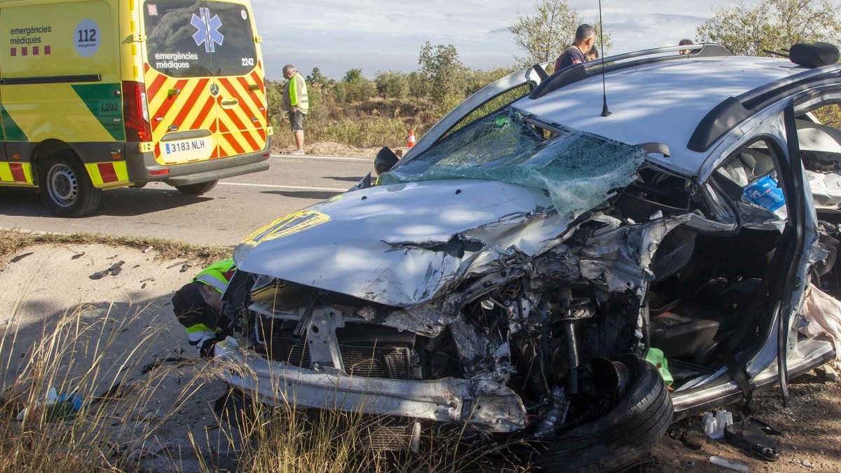 Fallece un vecino de Belianes de 67 años en una colisión frontal entre un turismo y un camión en la LP-2015