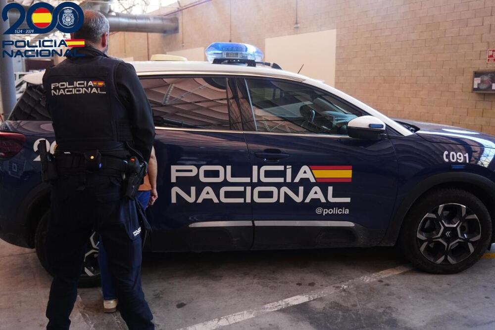 Detenidas tres mujeres por un presunto hurto en una perfumería