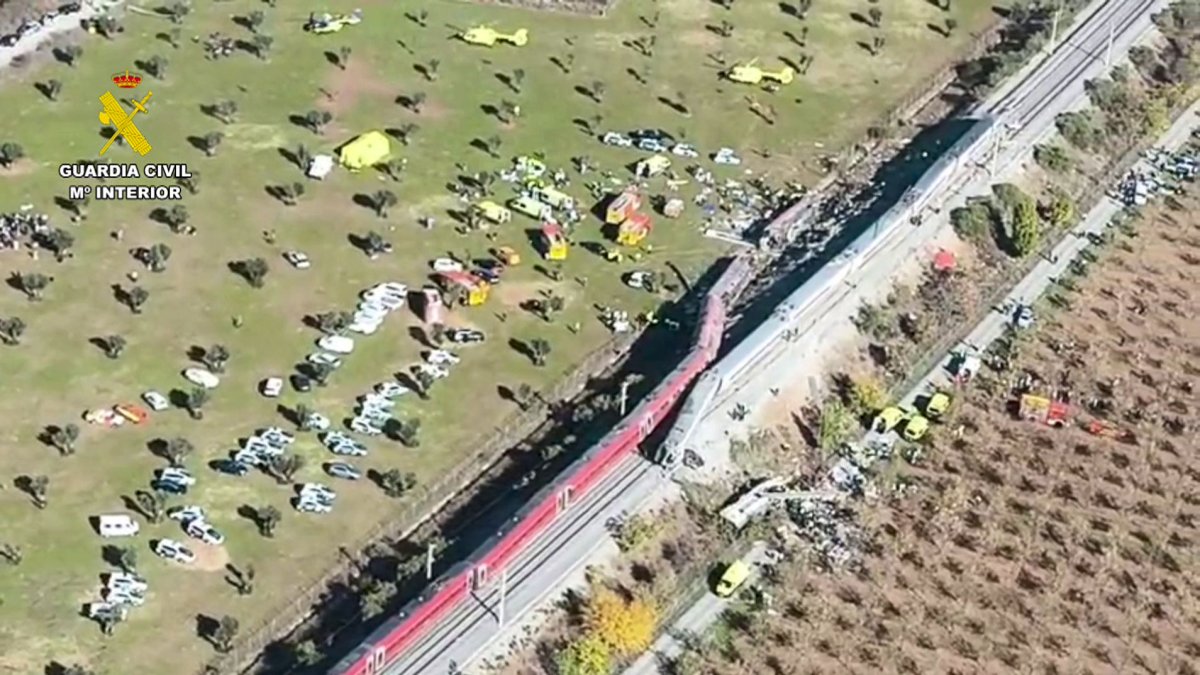 Los médicos madrileños en huelga, dispuestos a ayudar a afectados por el accidente de Urda